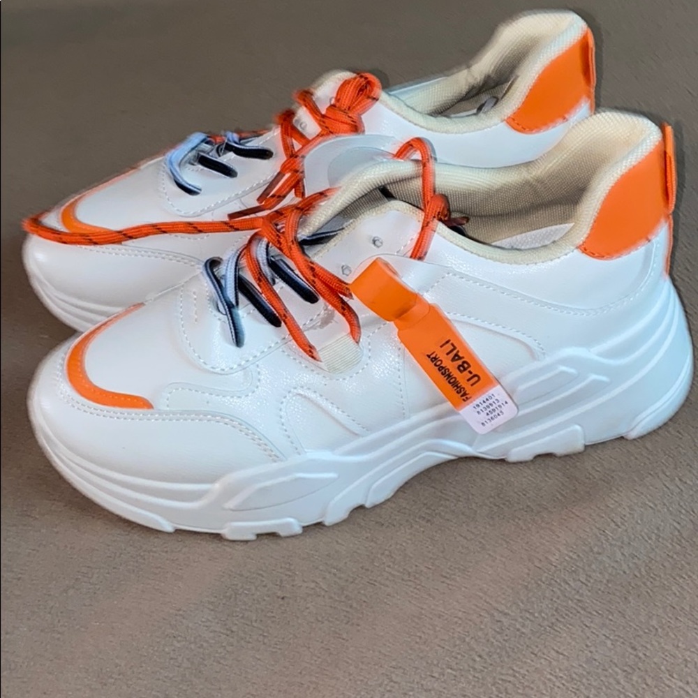Sneakers - Picture 2 of 4